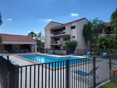 6305 Gage Pl #302-A, Miami Lakes, FL 33014