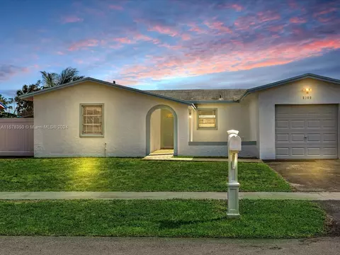 8200 SW 8th Ct, North Lauderdale, FL 33068