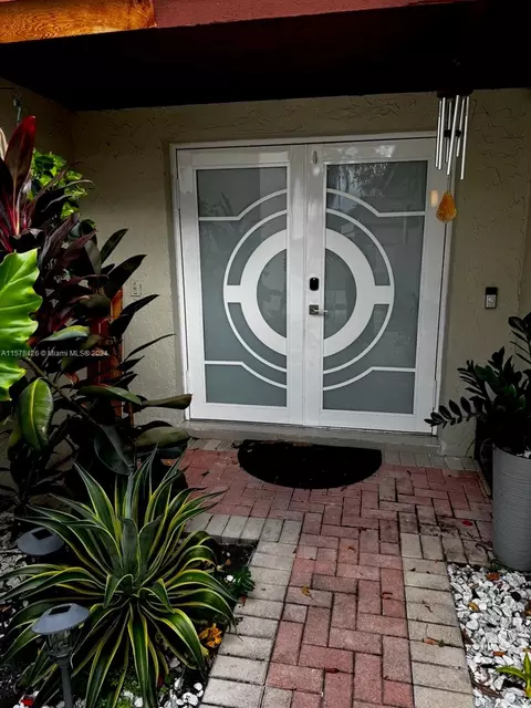 Undisclosed, Hialeah, FL 33015 photo 9