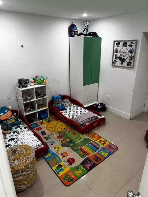 Undisclosed, Hialeah, FL 33015 photo 13