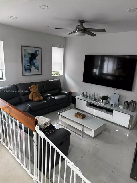 Undisclosed, Hialeah, FL 33015 photo 7