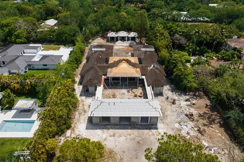 10493 SW 67 Ave, Pinecrest, FL 33156