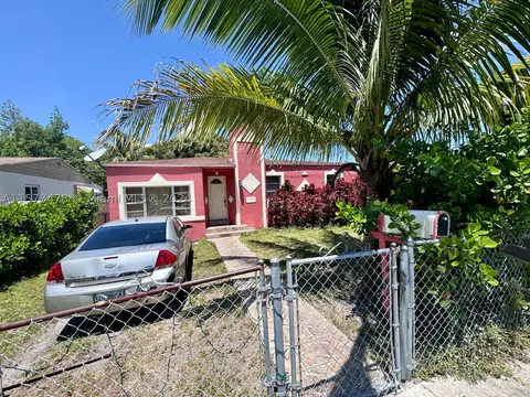 1401 NW 24th St, Miami, FL 33142
