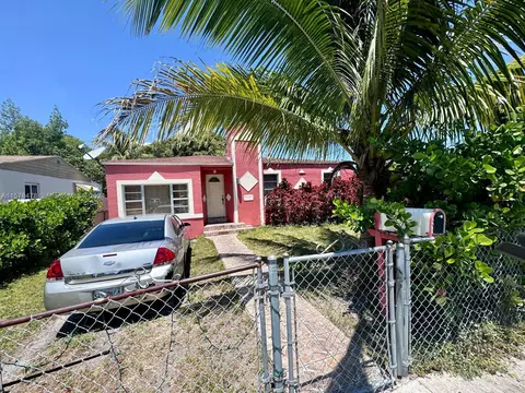 1401 NW 24th St, Miami, FL 33142