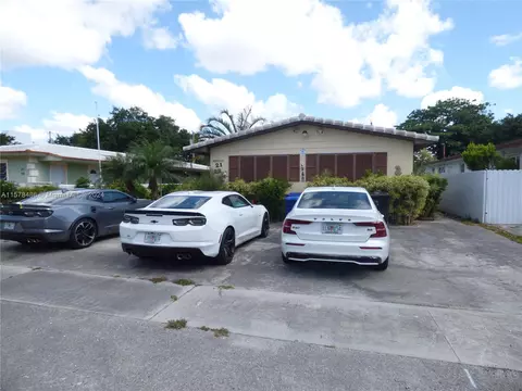 21 NW 169th St, North Miami Beach, FL 33169