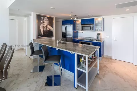 185 SW 7th St #4109, Miami, FL 33130