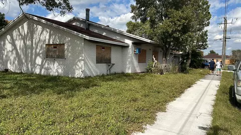 2925 NW 10th Ct, Fort Lauderdale, FL 33311
