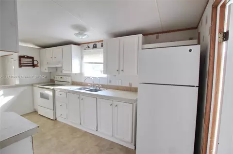 3761 NW 165th Ct, Okeechobee, FL 34972 photo 13