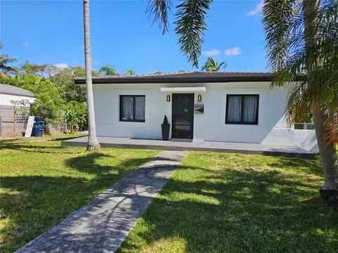 6521 SW 44th St, Miami, FL 33155