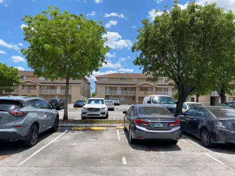 7755 W 30th Ct #E-204, Hialeah, FL 33018 photo 1