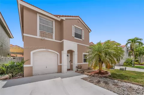 11250 Sunview Way, Hollywood, FL 33026