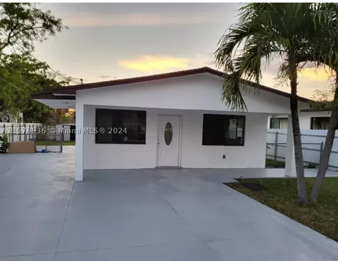7540 NW 17 Pl, Miami, FL 33147
