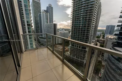 1050 Brickell Ave #2016, Miami, FL 33131