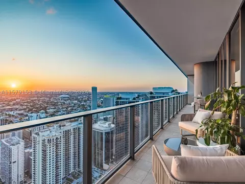 1000 Brickell Plz #PH5504, Miami, FL 33131