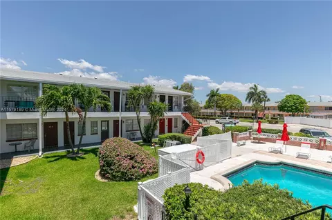 1100 Atlantic Shores Blvd #303, Hallandale Beach, FL 33009