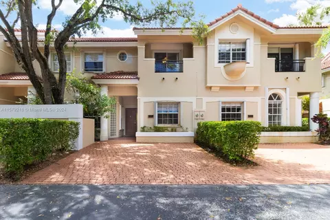6852 SW 89th Ter, Pinecrest, FL 33156