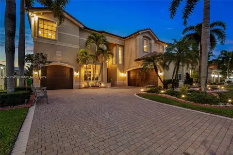 18553 SW 49th St, Miramar, FL 33029