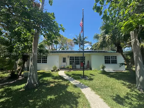 48 SE 8th St, Dania Beach, FL 33004 photo 1