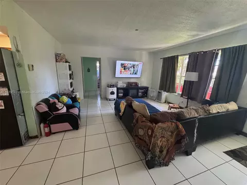 48 SE 8th St, Dania Beach, FL 33004 photo 10