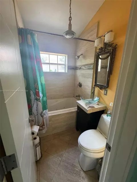 48 SE 8th St, Dania Beach, FL 33004 photo 12