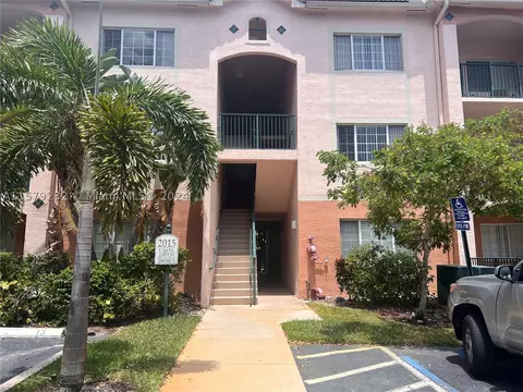 2015 SE 10th Ave #116, Fort Lauderdale, FL 33316