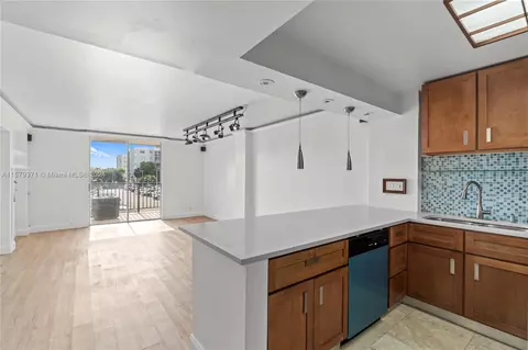 2903 N Miami Beach Blvd #201, North Miami Beach, FL 33160
