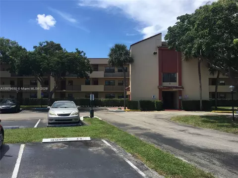3396 Foxcroft Rd #308, Miramar, FL 33025