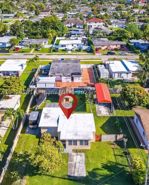 10031 SW 44 St, Miami, FL 33165