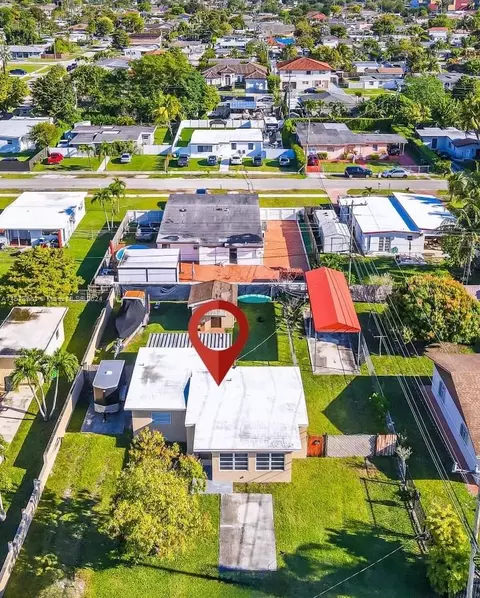 10031 SW 44 St, Miami, FL 33165
