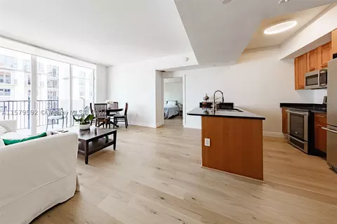 4100 Salzedo St #817, Coral Gables, FL 33146