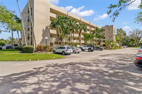 2900 NW 42nd Ave #A302, Coconut Creek, FL 33066