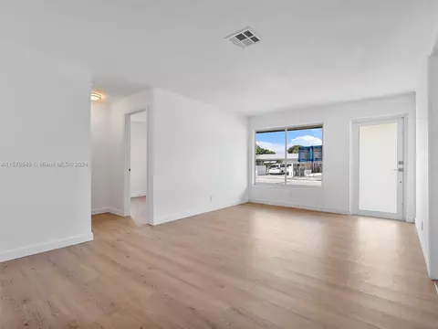 2110 NW 28th Ter, Fort Lauderdale, FL 33311