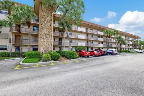 4930 E Sabal Palm Blvd #206, Tamarac, FL 33319