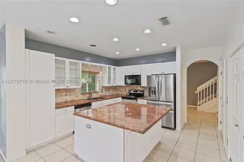 2930 NW 33rd Way #2930, Lauderdale Lakes, FL 33311