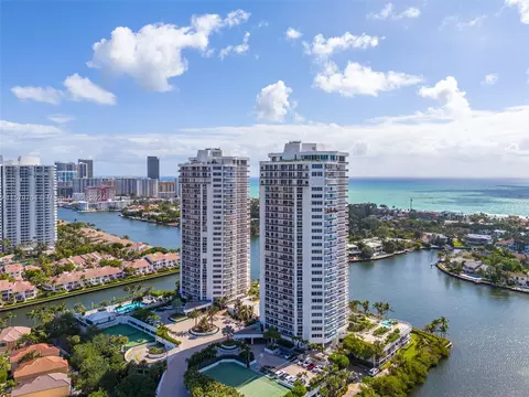3802 NE 207th St #1003, Aventura, FL 33180