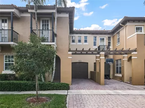 4417 Morgan Ln #2-7, Davie, FL 33328
