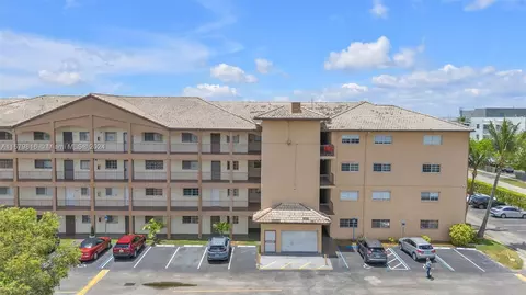 8851 NW 119th St #3110-3, Hialeah Gardens, FL 33018