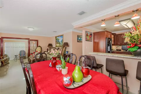 Dining - 950 W 37th St, Hialeah, FL 33012 photo 2 of 3