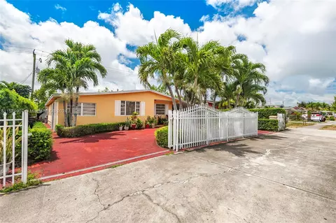 950 W 37th St, Hialeah, FL 33012