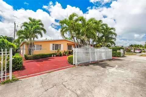 950 W 37th St, Hialeah, FL 33012 photo 1