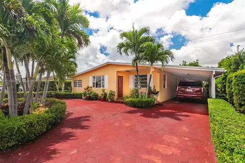 Exterior - 950 W 37th St, Hialeah, FL 33012 photo 2 of 3