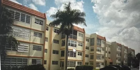 2501 NW 41st Ave #402, Lauderhill, FL 33313