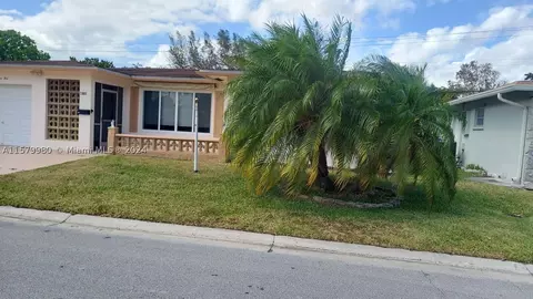 7005 NW 17th Ct, Margate, FL 33063