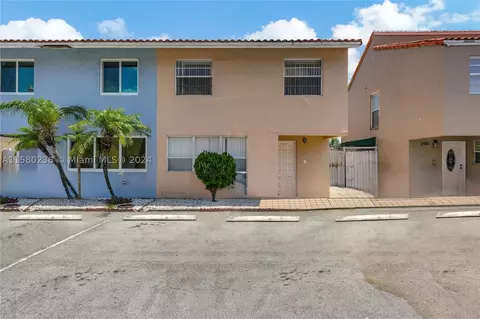 2412 W 54th Pl #06, Hialeah, FL 33016