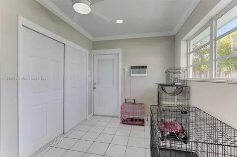4660 W 8th Ct, Hialeah, FL 33012 photo 36