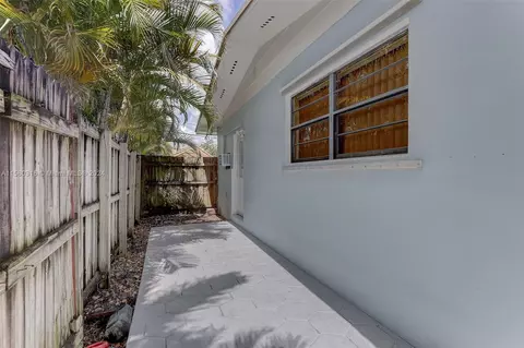 4660 W 8th Ct, Hialeah, FL 33012 photo 39