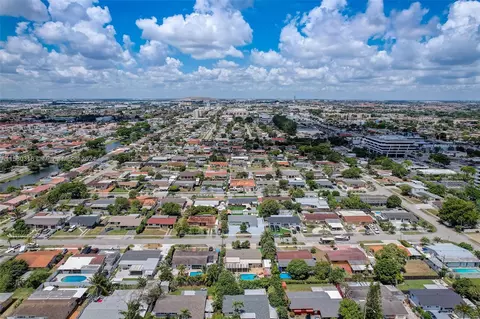 4660 W 8th Ct, Hialeah, FL 33012 photo 49