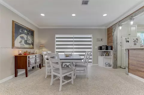 4660 W 8th Ct, Hialeah, FL 33012 photo 10