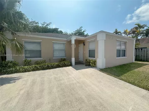 22137 SW 97th Ct, Cutler Bay, FL 33190
