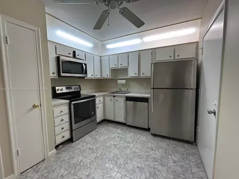 2061 NW 47th Ter #214, Lauderhill, FL 33313
